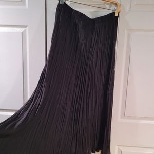 H&M Pleated Skirt